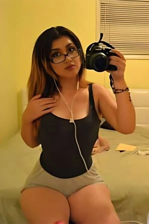 Call Girls service in Delhi